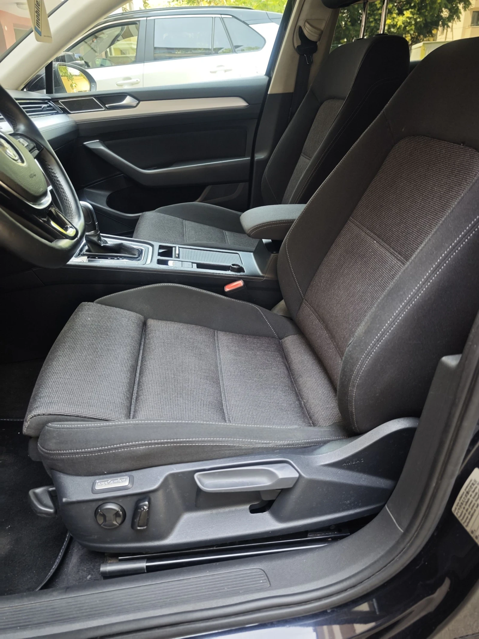 VW Passat АВТОМАТ, НАВИ, КАМЕРА, ДИСТРОНИК, СТАРТ-СТО!  - изображение 8