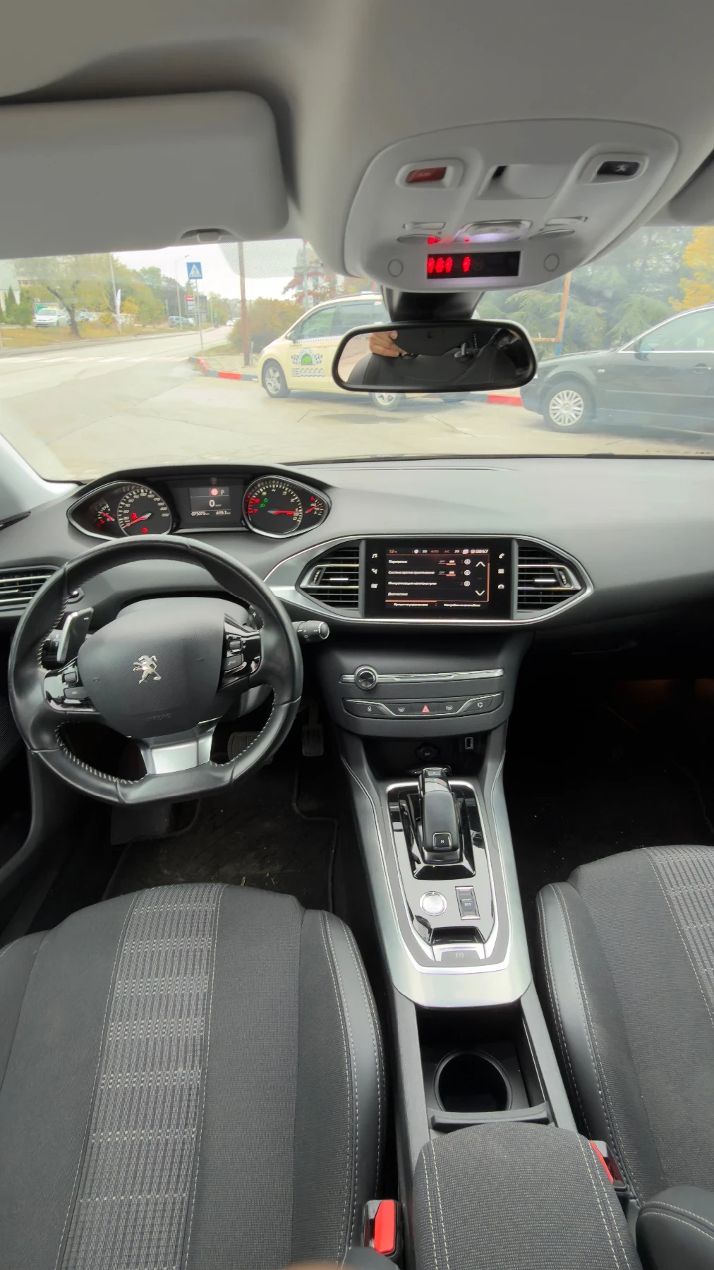 Peugeot 308  LED Car play  - изображение 10