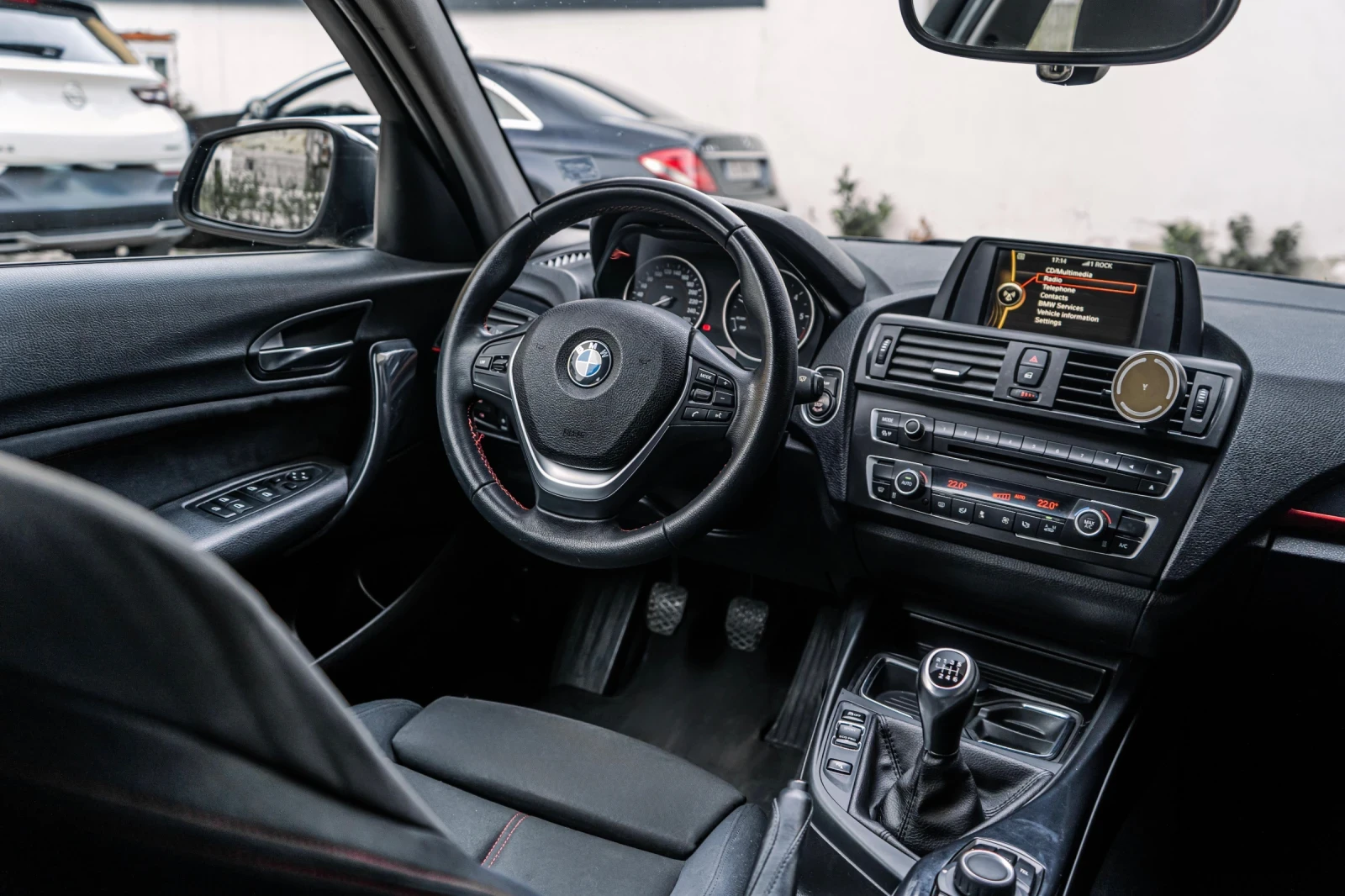 BMW 118  - изображение 8