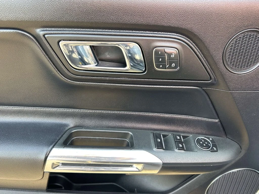 Ford Mustang * GT Convertible * CARFAX * ��� ������������ ����� | Mobile.bg � ����������� 11