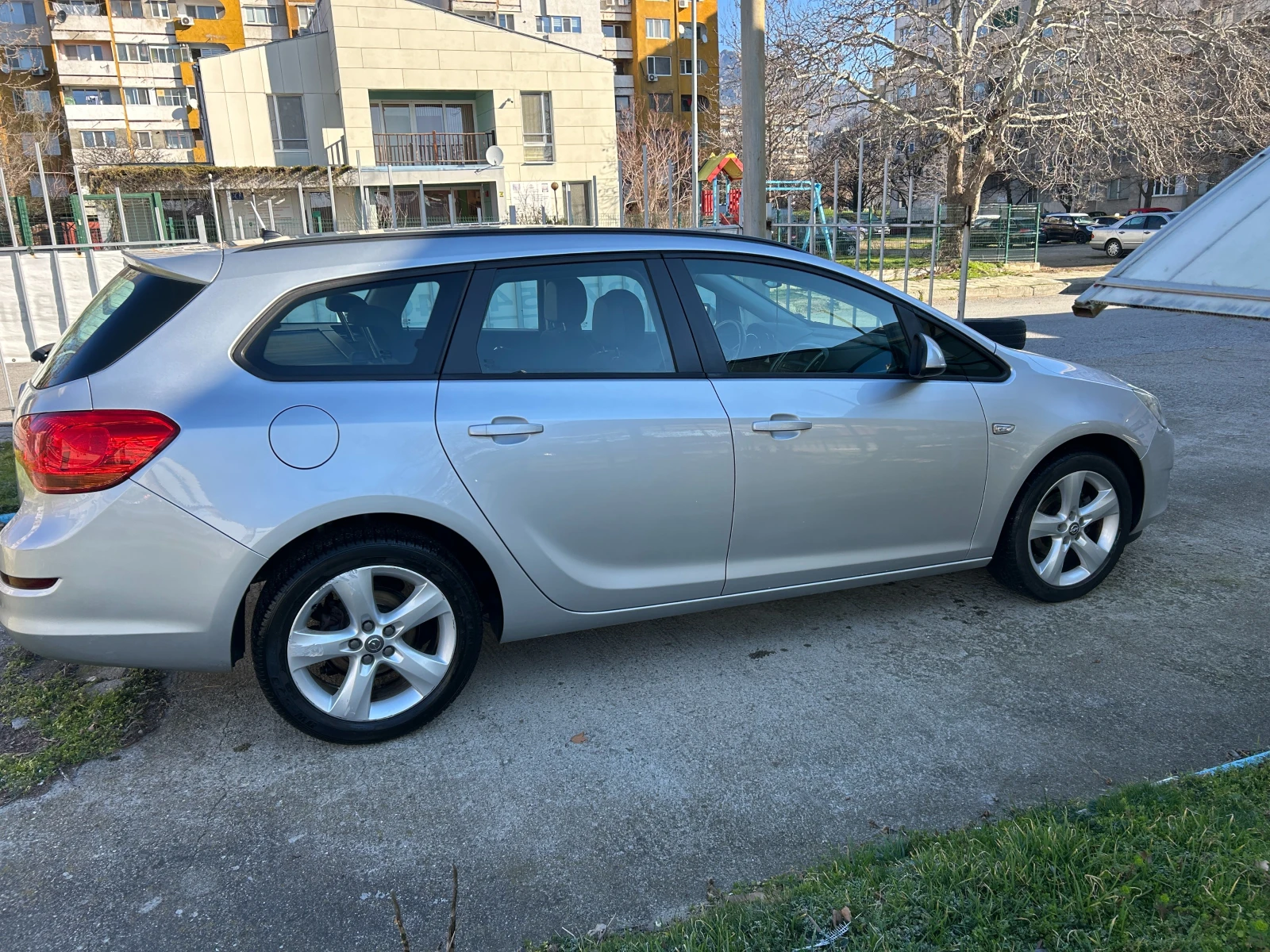Opel Astra 1.4 ������ 101 �.�. | Mobile.bg � ����������� 3