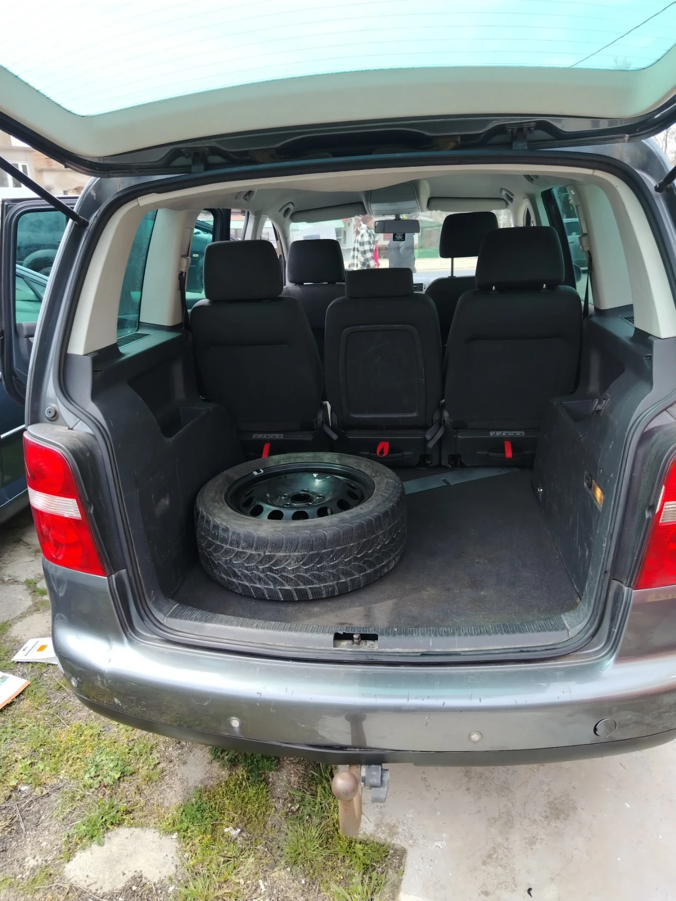 VW Touran 2000., снимка 4 - Автомобили и джипове - 54196243