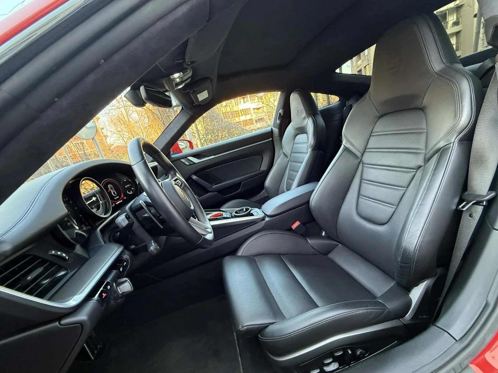 Porsche 911 TURBO S / LIFT / CARBON CERAMIC, снимка 10 - Автомобили и джипове - 54425708