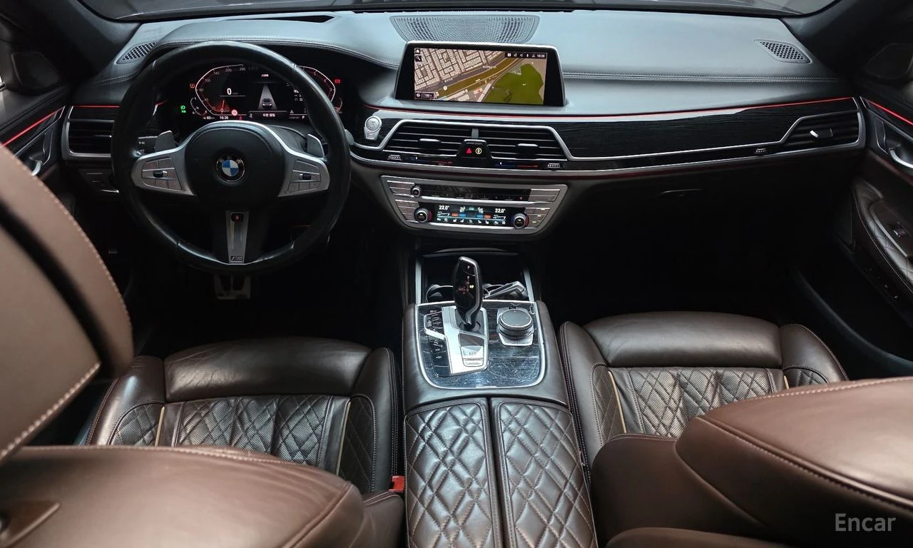 BMW 740 M* SPORT* XDRIVE* LASER* ОБДУХВАНЕ* МАСАЖ* ДИСТРОН, снимка 7 - Автомобили и джипове - 54726162