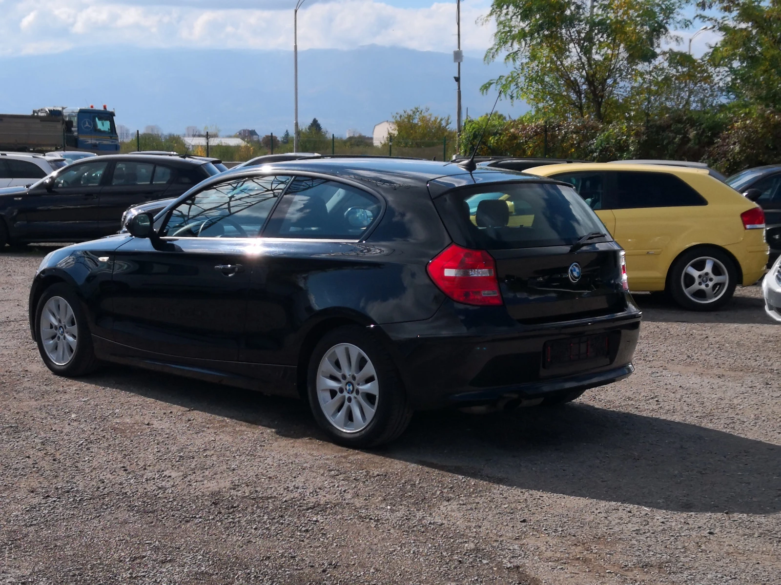 BMW 116 i 2.0i Автоматик Евро 5 2011г., снимка 4 - Автомобили и джипове - 54933337
