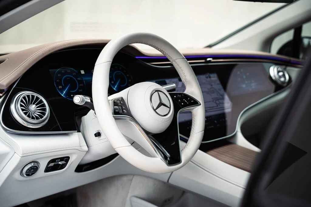 Mercedes-Benz EQS 580* AMG* ПОДГРЕВ* ОБДУХВАНЕ* ПАНО* 360* FULL* , снимка 9 - Автомобили и джипове - 55466199