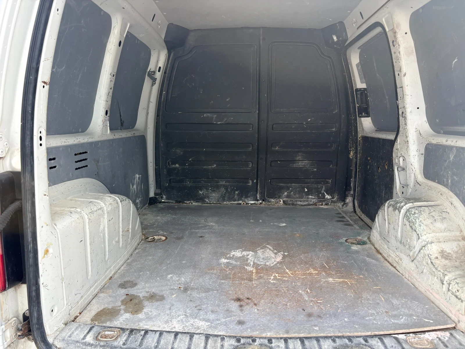 VW Caddy 2.0 бензин-метан, снимка 7 - Автомобили и джипове - 55607537
