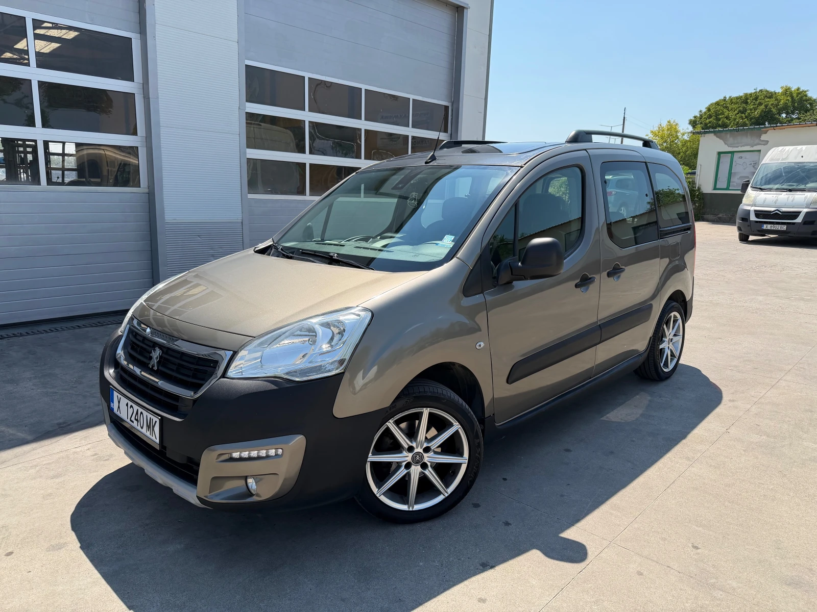Peugeot Partner 1.6HDI-FULLL* * * , снимка 2 - Автомобили и джипове - 55609817