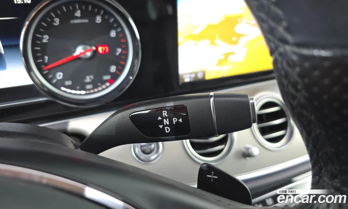 Mercedes-Benz E 200 E200 Avantgarde, снимка 9 - Автомобили и джипове - 55697218