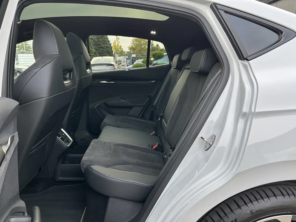 Skoda Enyaq COUPE/340HP/4X4/RS/LOUNGE/PANO/CAM/MEMO/HUD/760q | Mobile.bg � ����������� 15