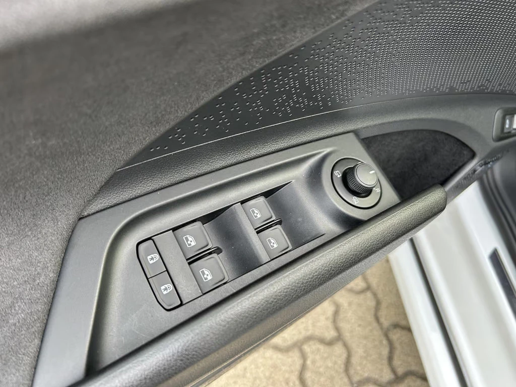 Skoda Enyaq COUPE/340HP/4X4/RS/LOUNGE/PANO/CAM/MEMO/HUD/760q | Mobile.bg � ����������� 13