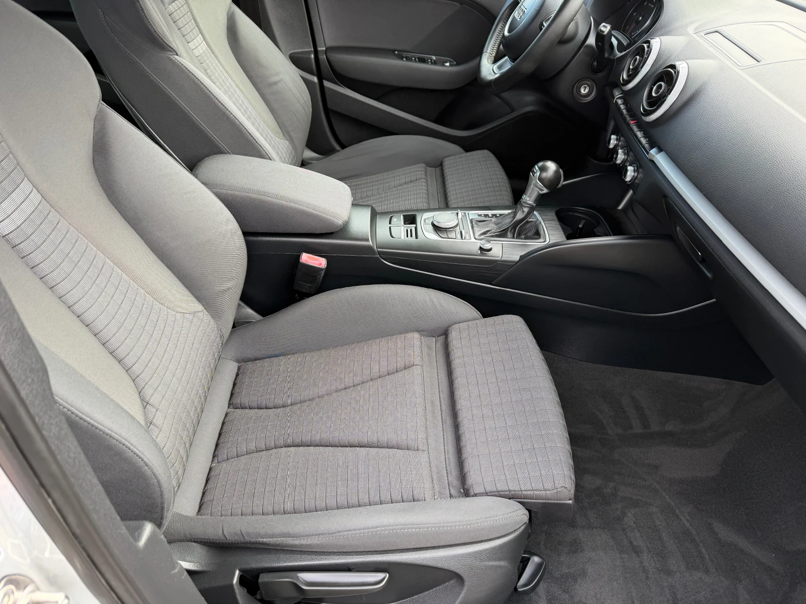 Audi A3 1.6 TDI | Mobile.bg � ����������� 11