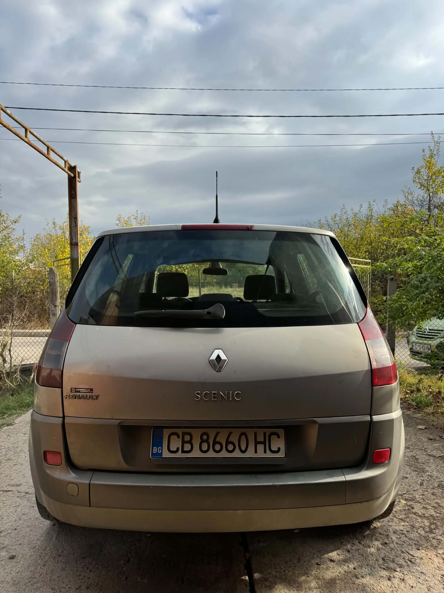 Renault Scenic, снимка 6 - Автомобили и джипове - 56741049