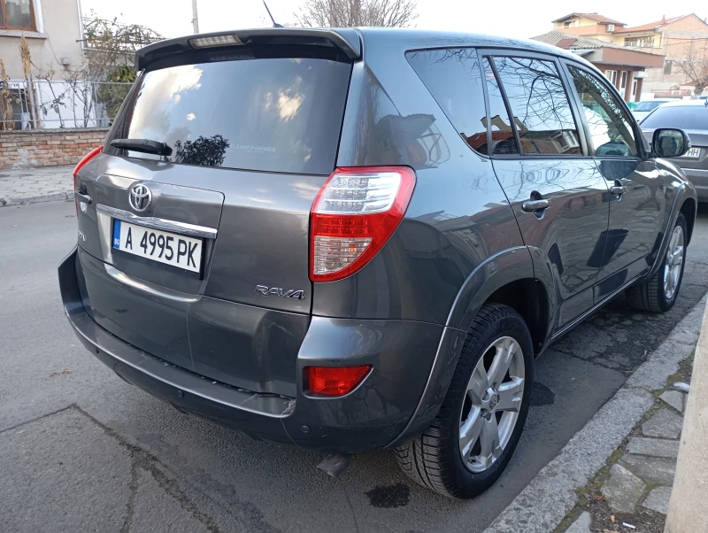 Toyota Rav4, снимка 4 - Автомобили и джипове - 49632915