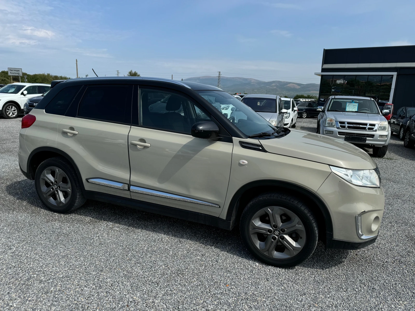 Suzuki Vitara 1.6 Gaz.injektion 4x4 EURO 6 - изображение 4