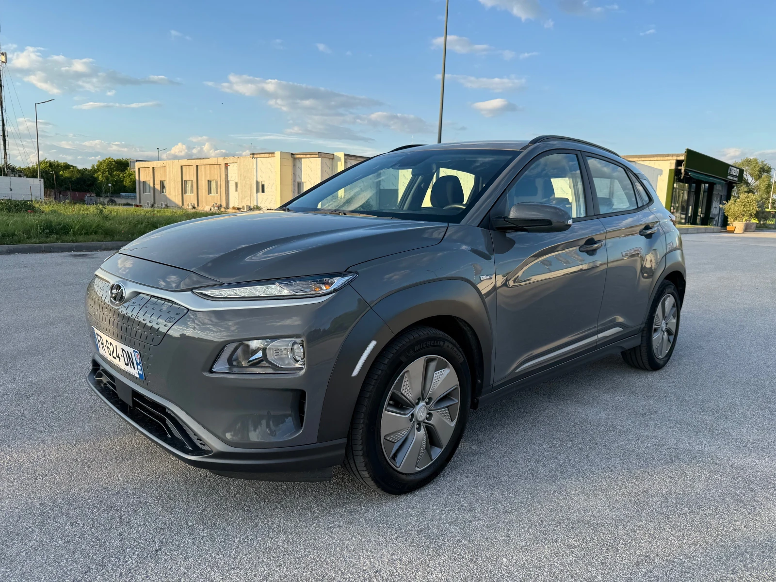 Hyundai Kona 64kw-Перфектна - изображение 3