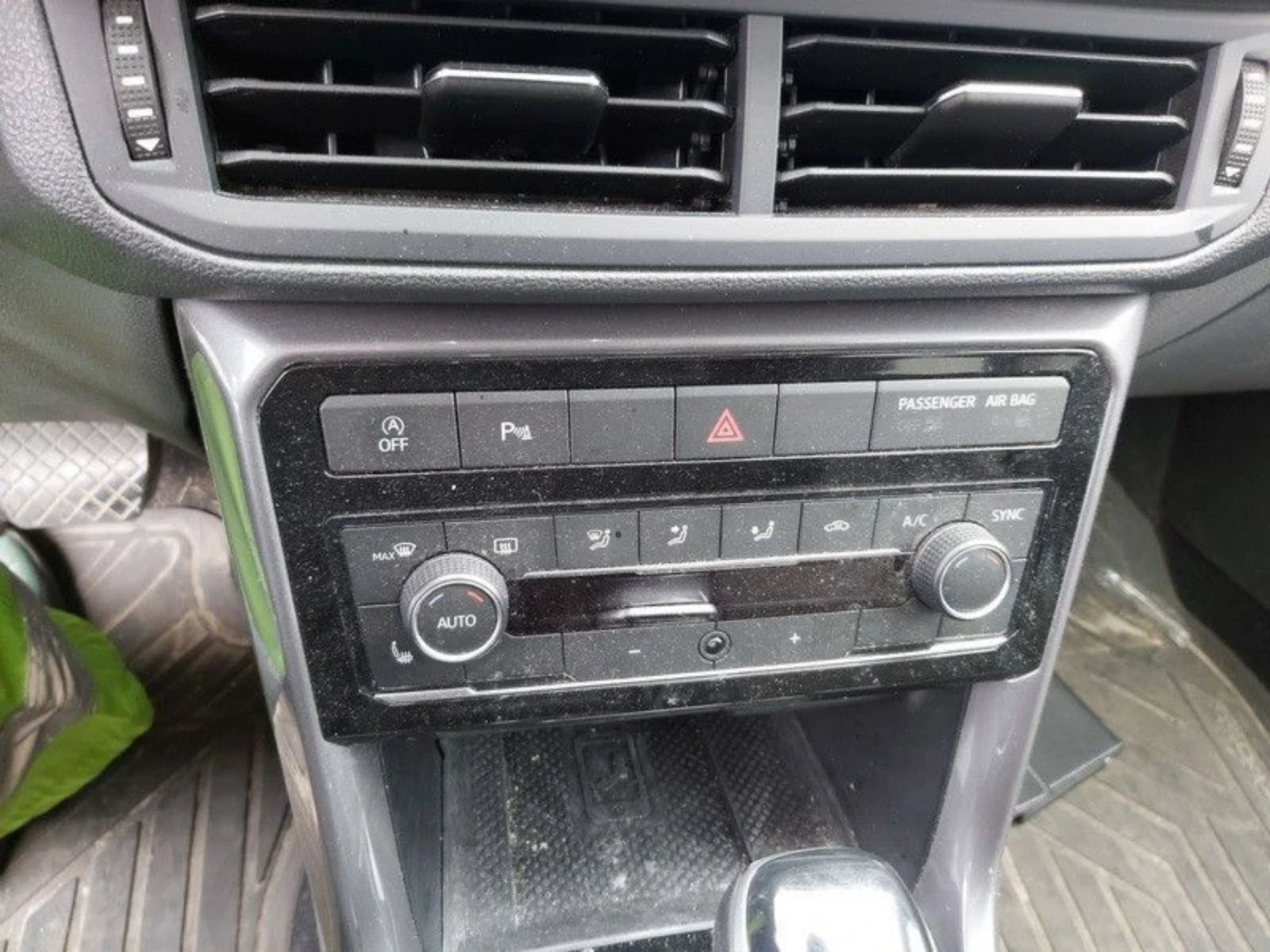 VW T-Cross Style / TSI / DSG / LED  - изображение 7