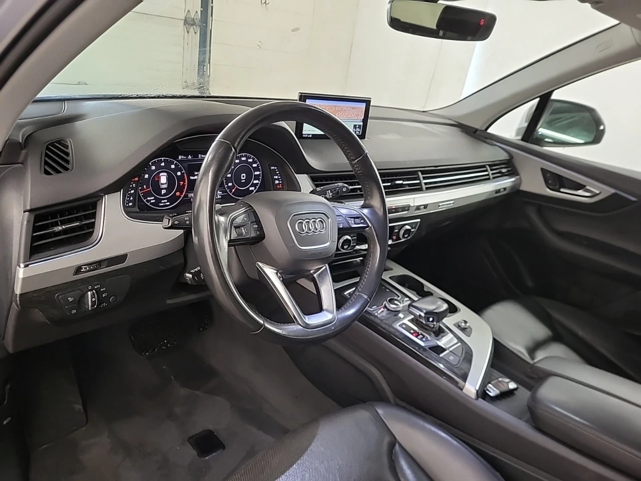 Audi Q7 * АВТО КРЕДИТ* ЦЕНА ДО БГ * СЕРВИЗНА ИСТОРИЯ *  - изображение 8