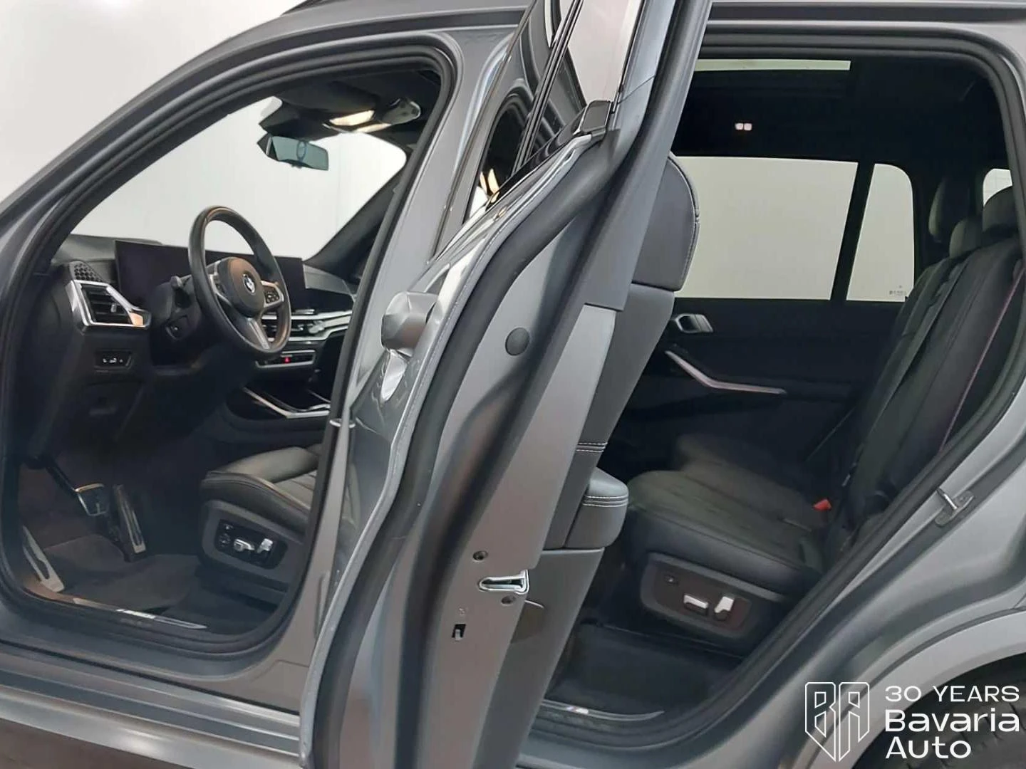 BMW X7 M60i xDrive Sportautomatic, снимка 5 - Автомобили и джипове - 53965833