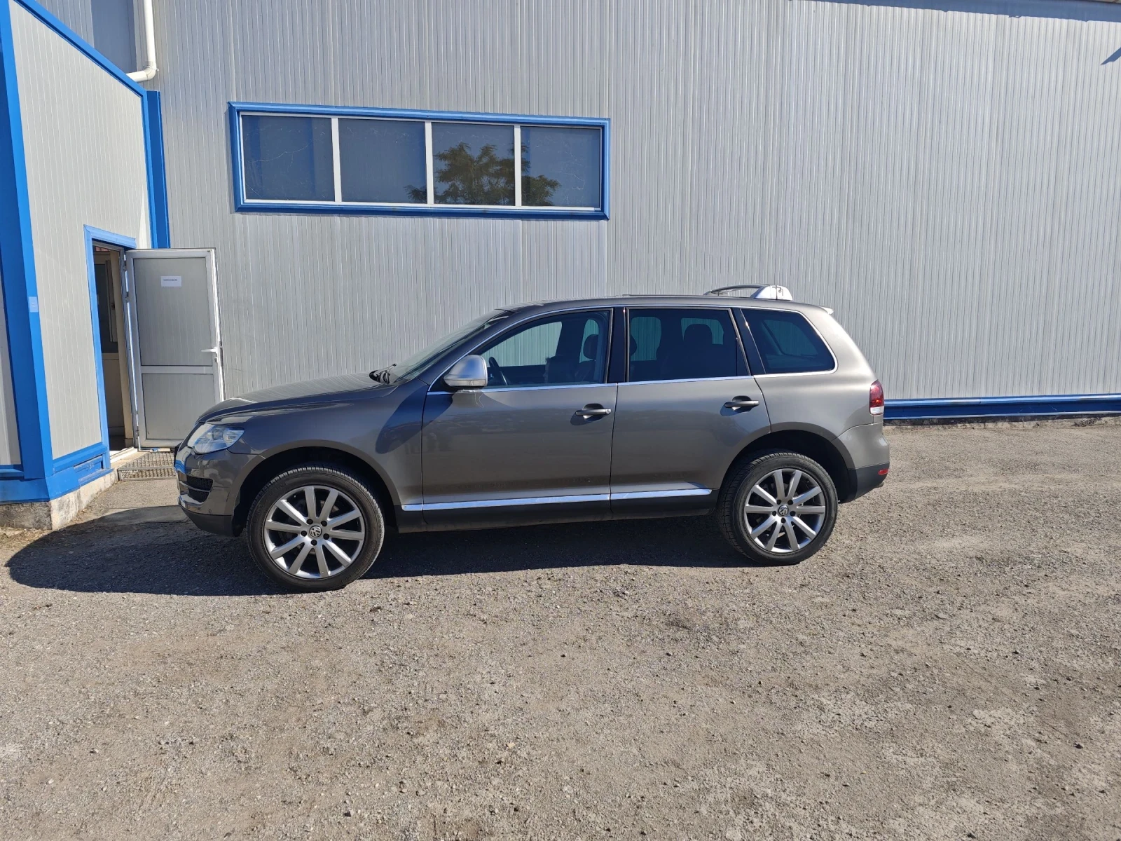 VW Touareg 3.0 D 224hp, снимка 2 - Автомобили и джипове - 54409866
