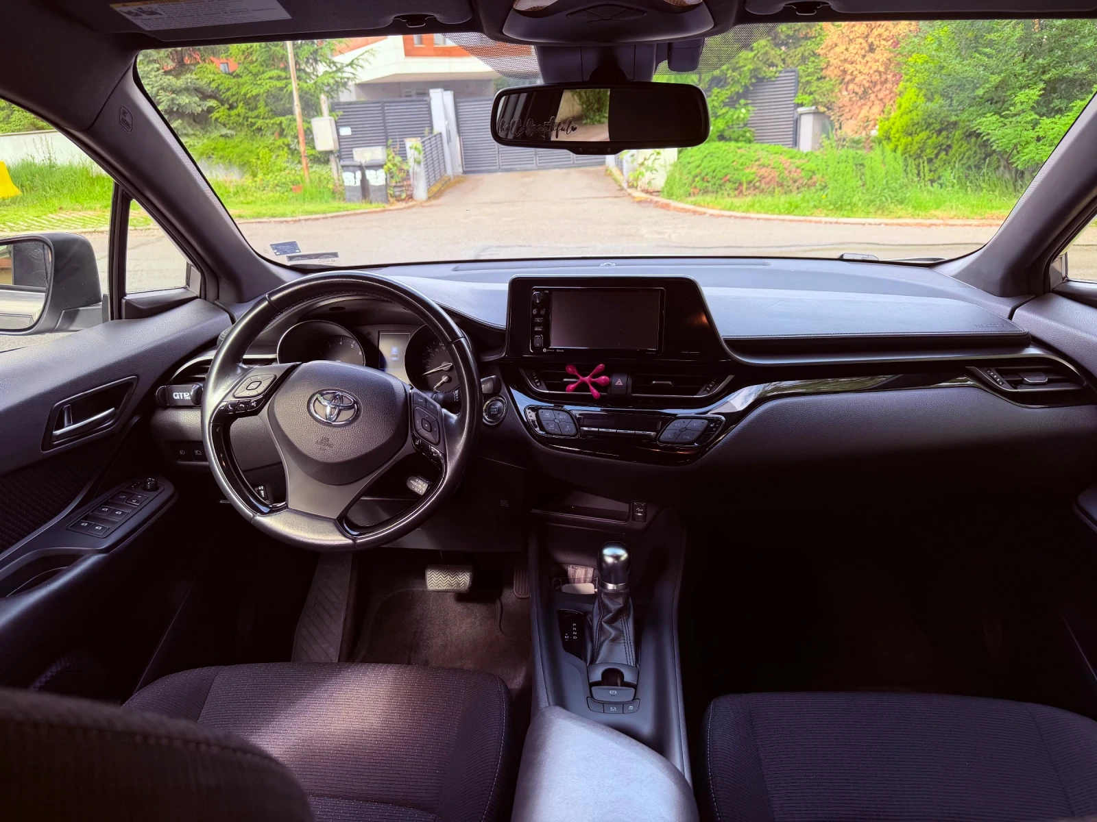 Toyota C-HR 2.0 150hp, снимка 14 - Автомобили и джипове - 54657646