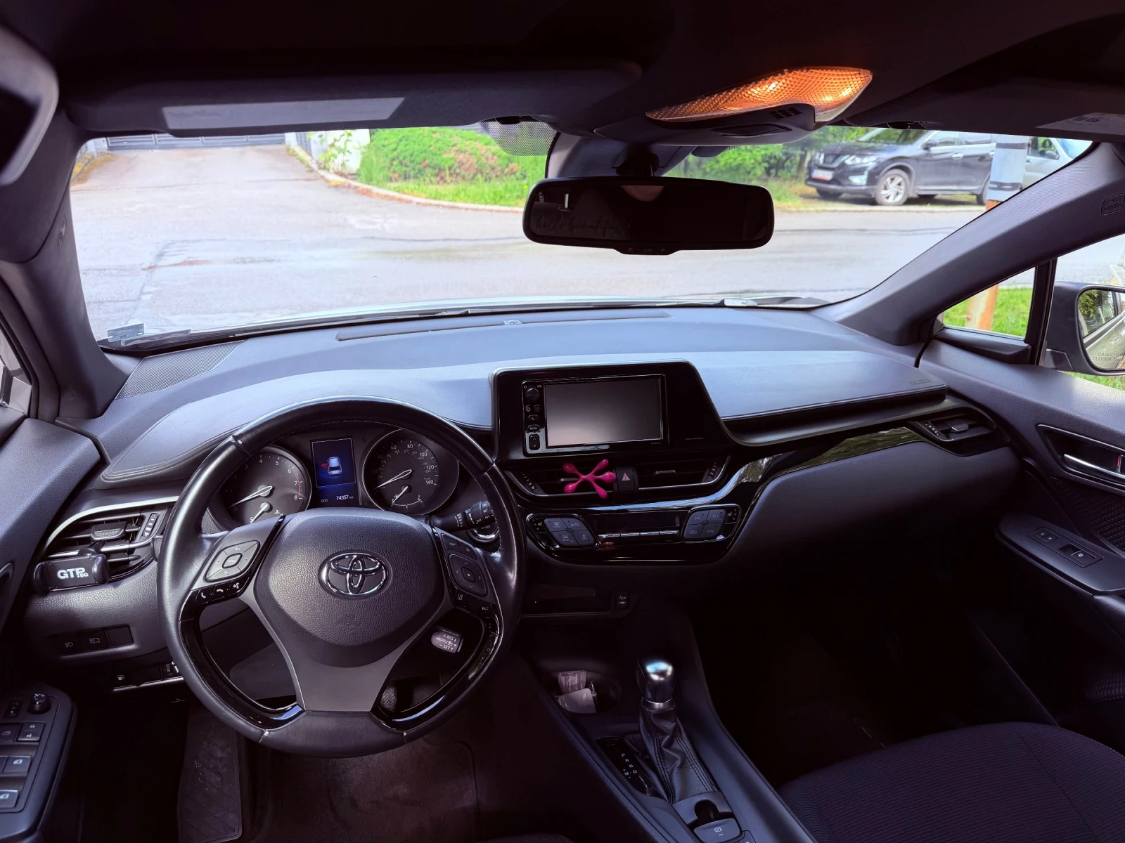 Toyota C-HR 2.0 150hp, снимка 13 - Автомобили и джипове - 54657646