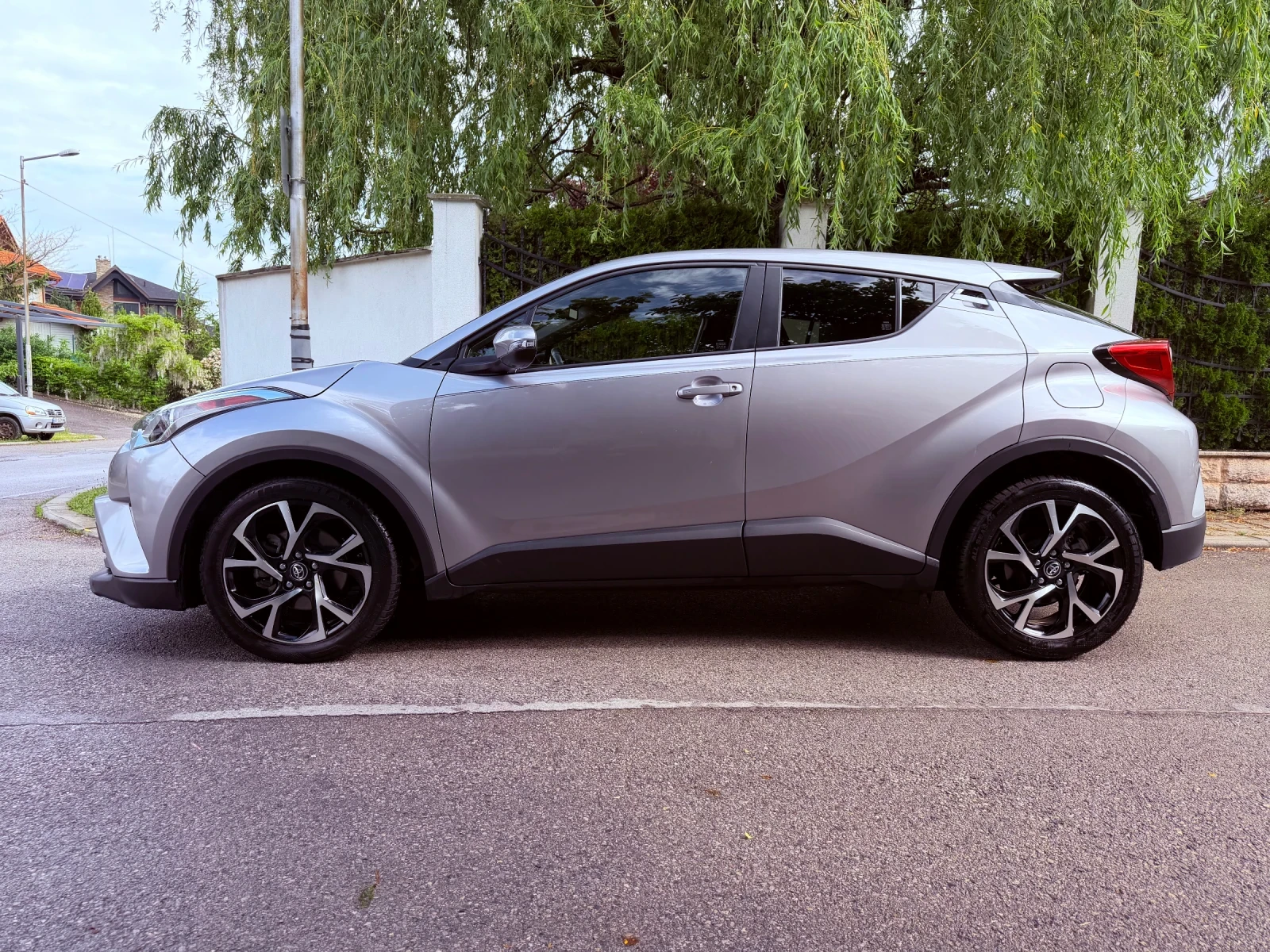 Toyota C-HR 2.0 150hp, снимка 12 - Автомобили и джипове - 54657646