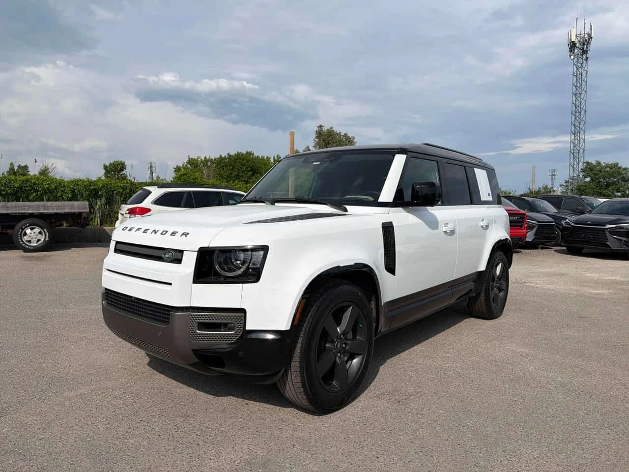 Land Rover Defender * X Dynamic SE * , снимка 2 - Автомобили и джипове - 54881644