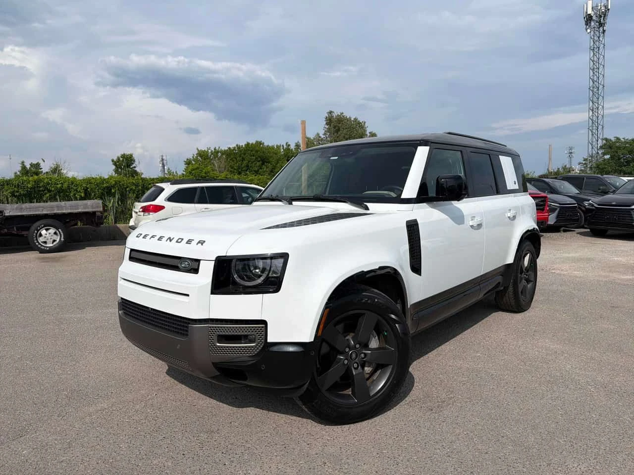 Land Rover Defender * X Dynamic SE * , снимка 3 - Автомобили и джипове - 54881644