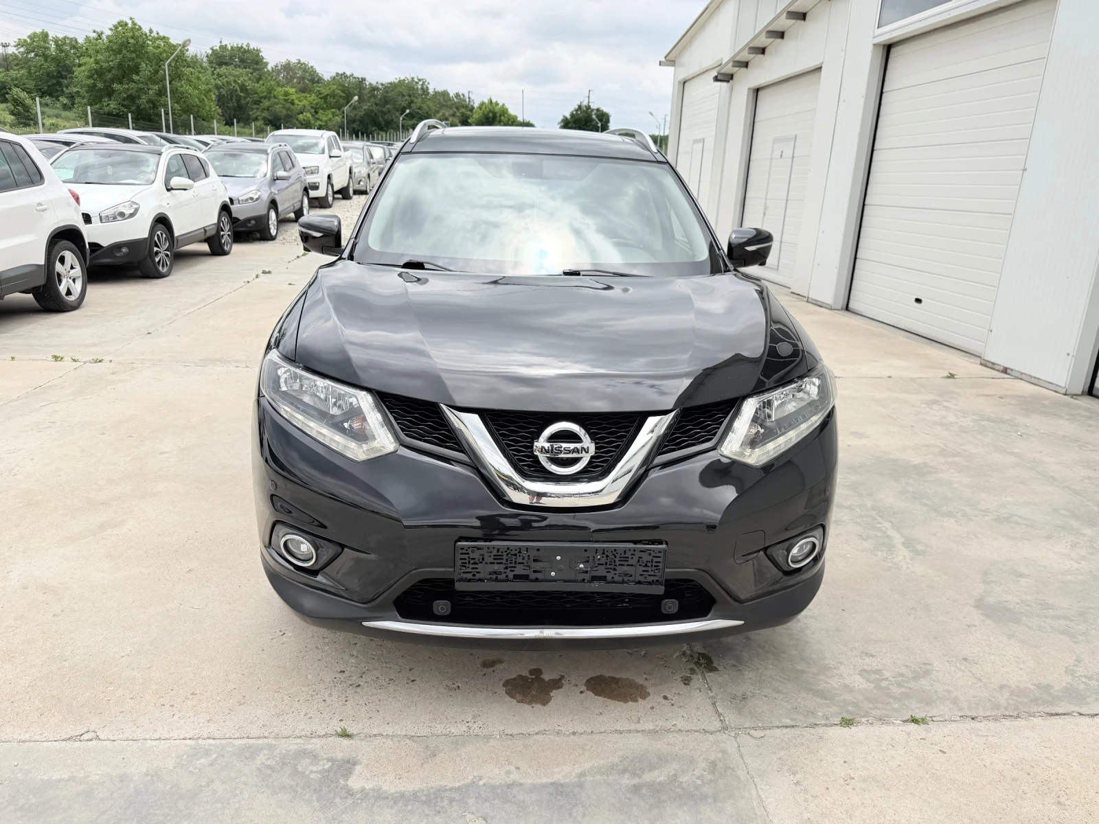 Nissan X-trail 1.6dci 130к.с* Navi-360* 7 местна* Панорамa* Камер, снимка 10 - Автомобили и джипове - 54883263