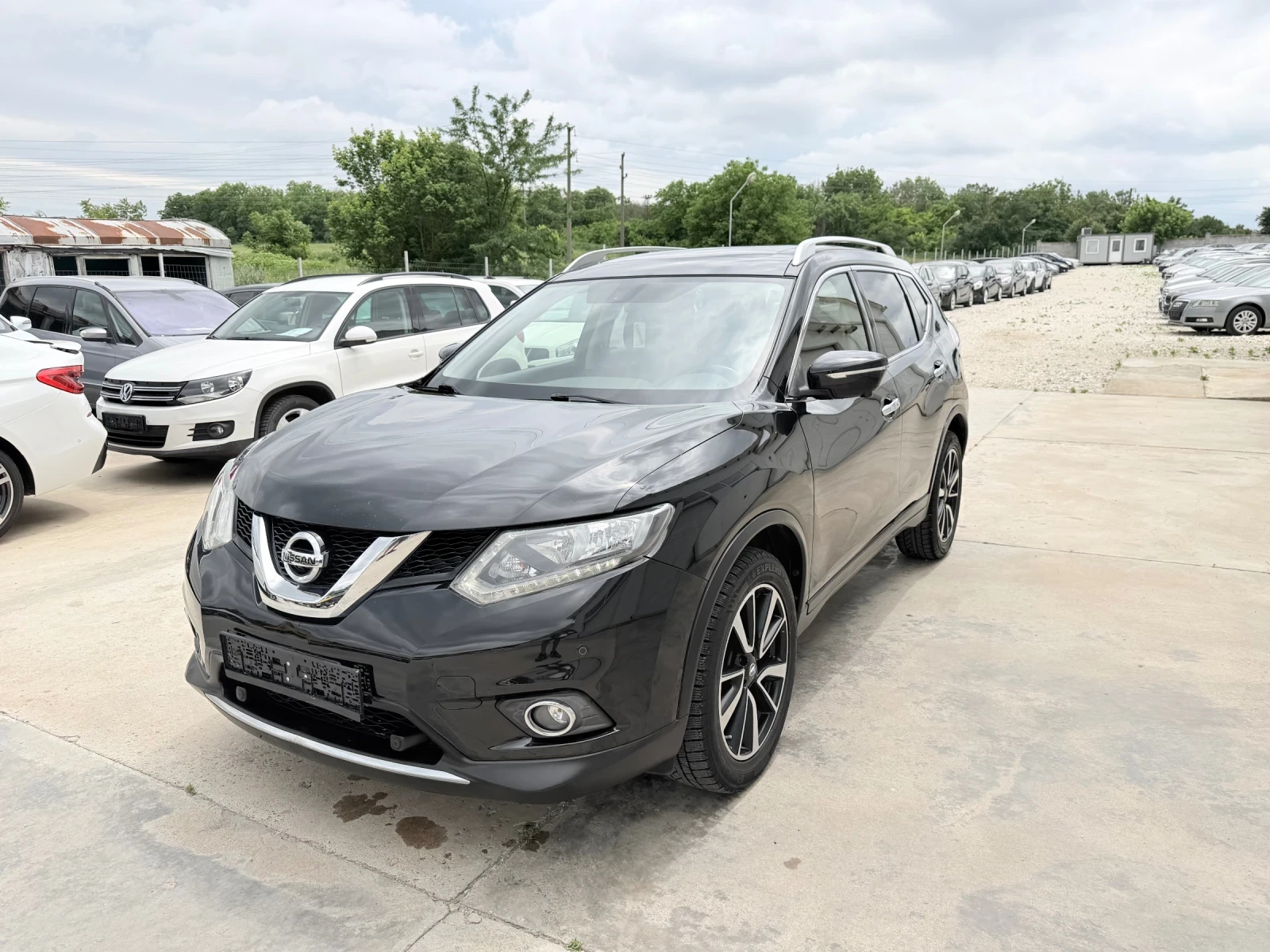 Nissan X-trail 1.6dci 130к.с* Navi-360* 7 местна* Панорамa* Камер, снимка 2 - Автомобили и джипове - 54883263