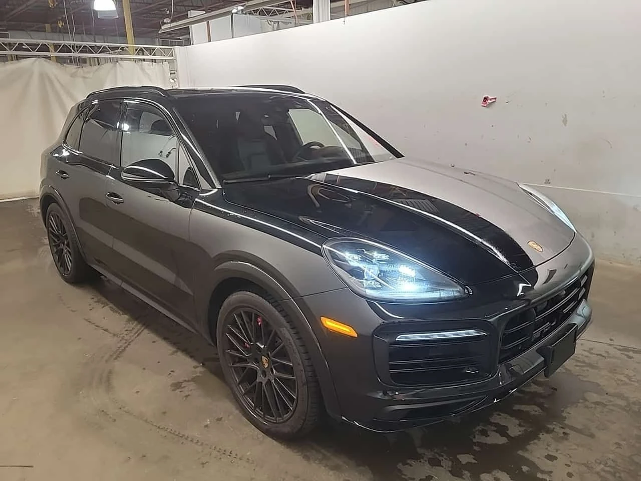 Porsche Cayenne GTS| HUD| 360| PANO| , снимка 2 - Автомобили и джипове - 55322139