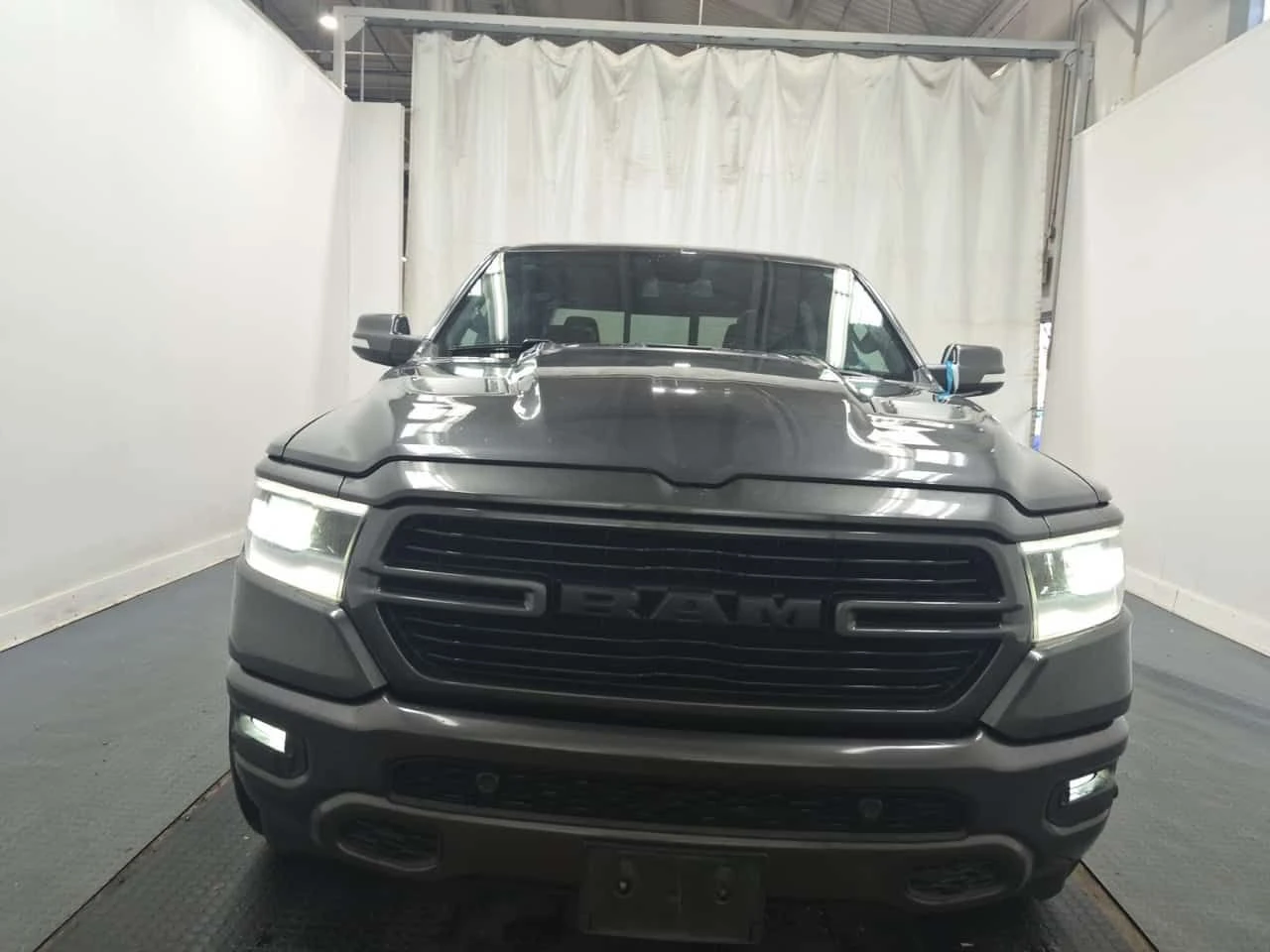 Dodge RAM 1500 * Sport * CARFAX * БЕЗ ПЪРВОНАЧАЛНА ВНОСКА, снимка 6 - Автомобили и джипове - 55568750