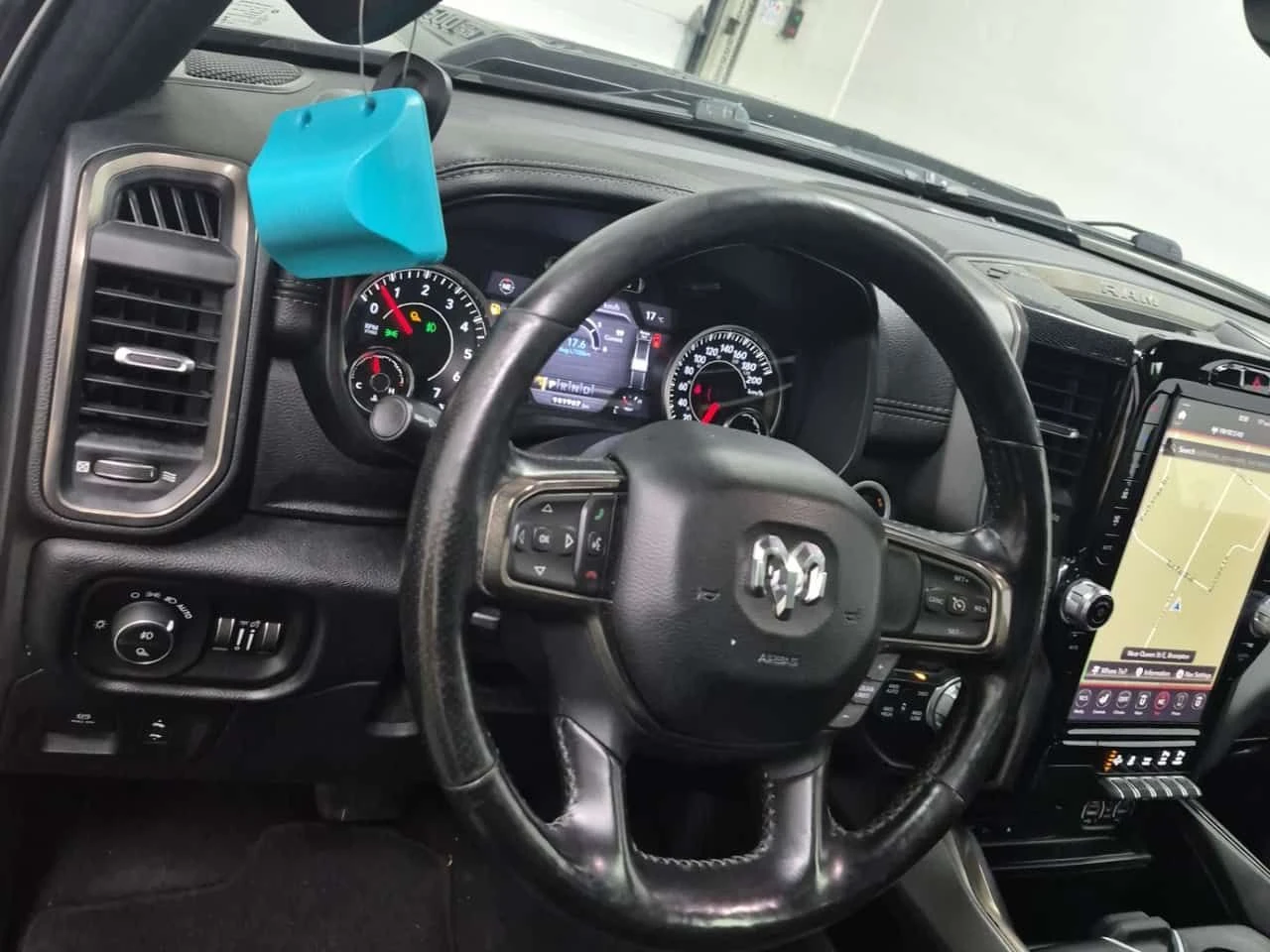 Dodge RAM 1500 * Sport * CARFAX * БЕЗ ПЪРВОНАЧАЛНА ВНОСКА, снимка 13 - Автомобили и джипове - 55568750