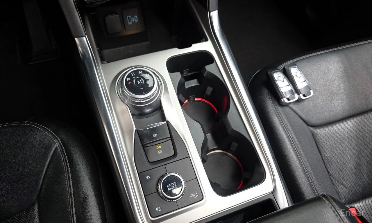 Ford Explorer 3.0 PHEV* DISTRONIC* 360 CAM* ПОДГРЕВ* ОБДУХВАНЕ* , снимка 13 - Автомобили и джипове - 55623704