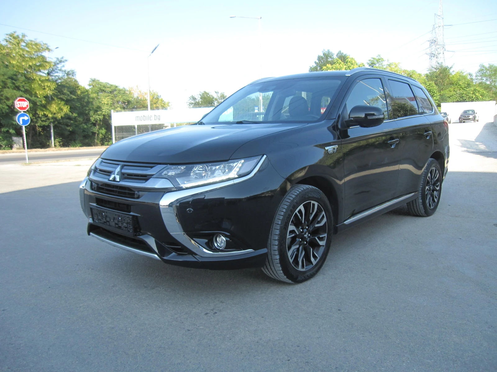 Mitsubishi Outlander 2, 0-Plug in Хибрид, FULL-Екстри