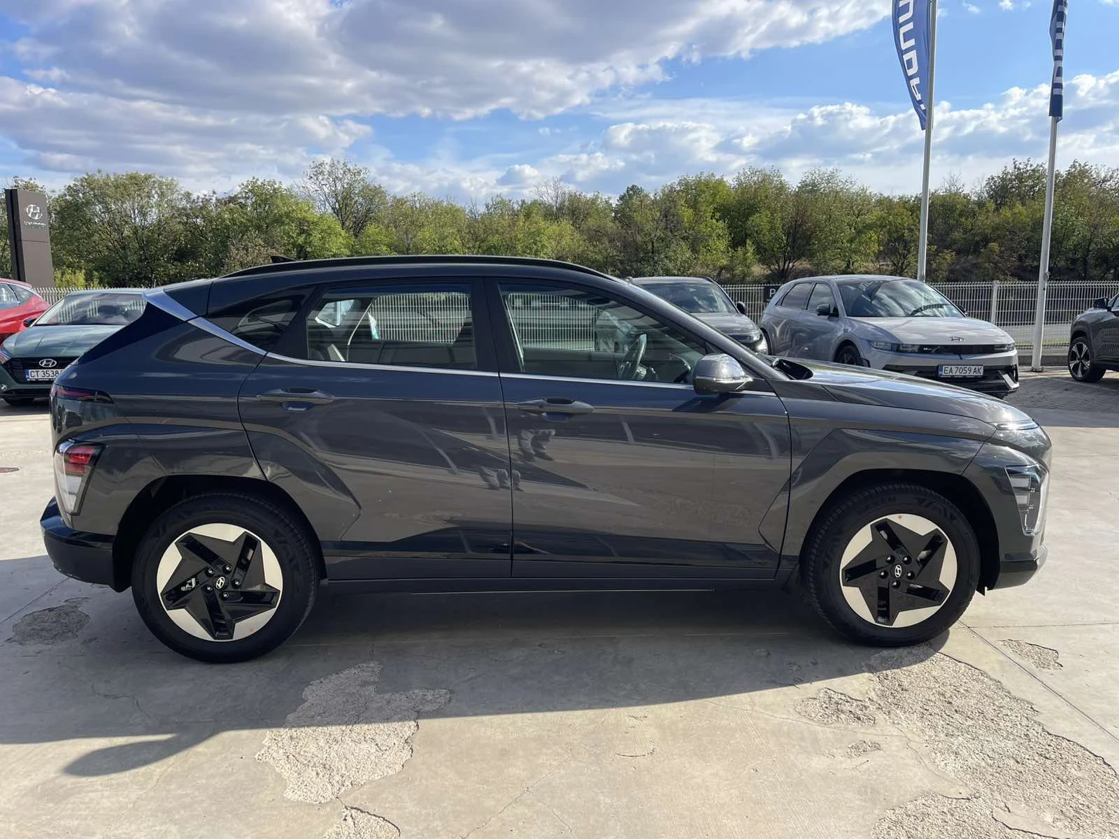 Hyundai Kona KONA SX2 EV MY26 Comfort EV 64.8 kWh G0P0 PE2/NNB | Mobile.bg � ����������� 4
