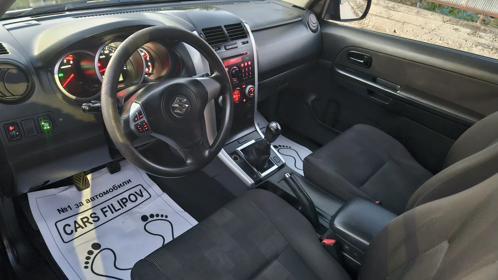 Suzuki Vitara 1.6 ГАЗ..ИНЖ..4Х4, снимка 9 - Автомобили и джипове - 56340145