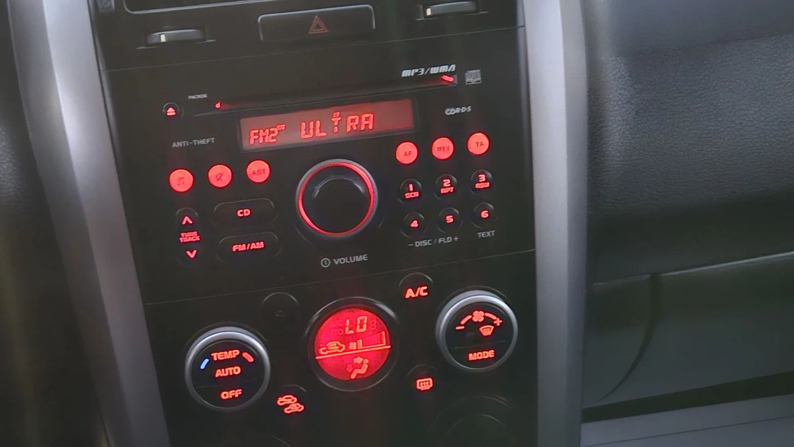 Suzuki Vitara 1.6 ГАЗ..ИНЖ..4Х4, снимка 13 - Автомобили и джипове - 56340145