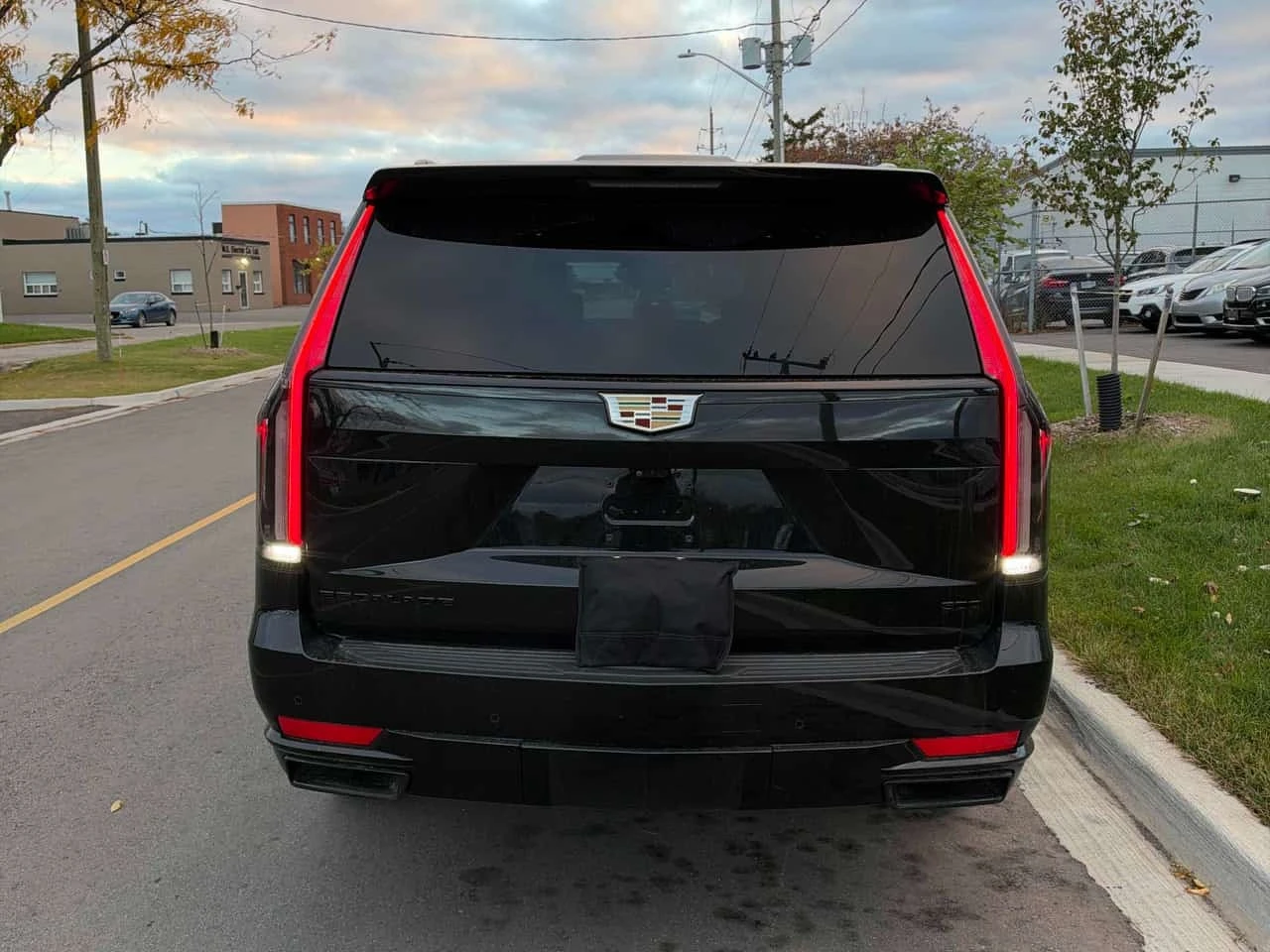 Cadillac Escalade * Sport Platinum * CARFAX * ������ *  | Mobile.bg � ����������� 5
