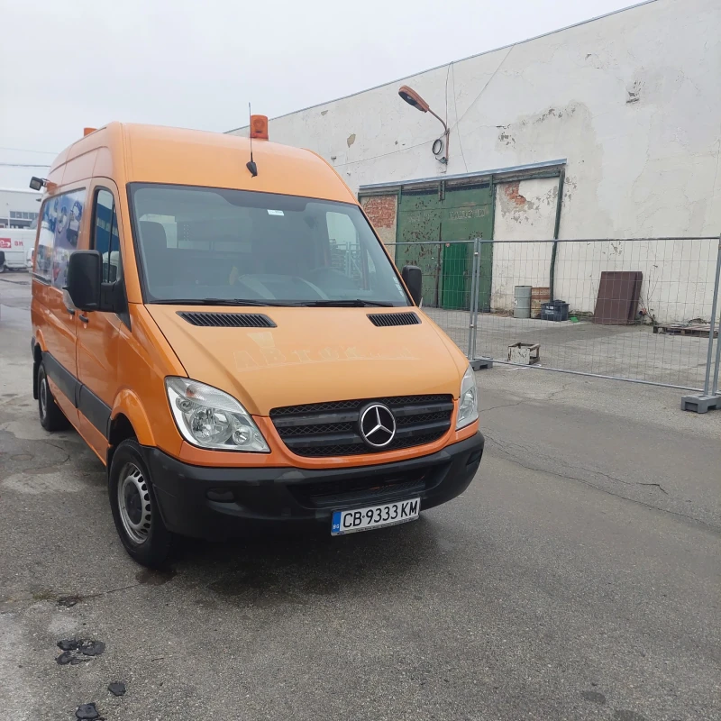 Mercedes-Benz Sprinter 211, снимка 13 - Бусове и автобуси - 48643037