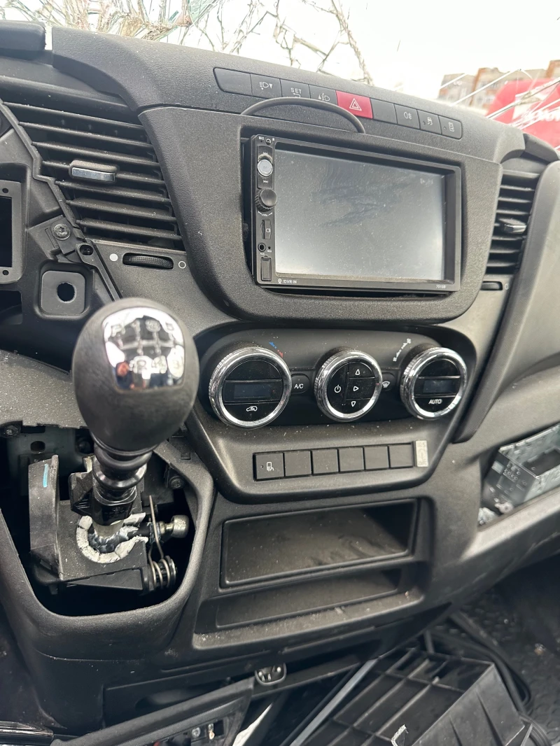 Iveco Daily 2.3 евро6, снимка 7 - Бусове и автобуси - 48959994