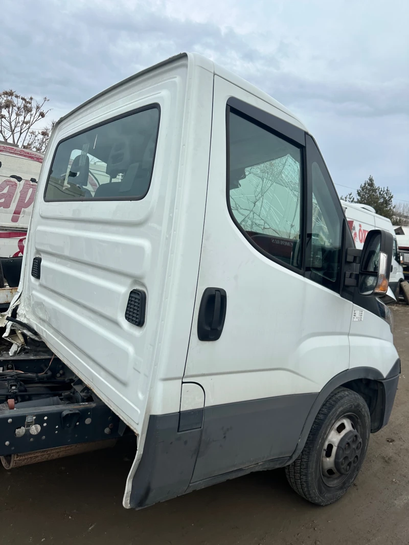 Iveco Daily 2.3 евро6, снимка 13 - Бусове и автобуси - 48959994