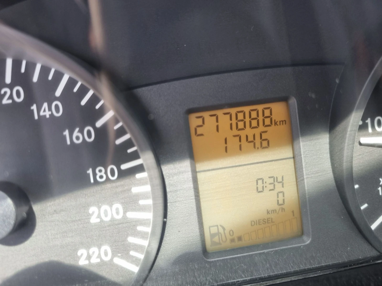 Mercedes-Benz Vito 6-места КЛИМАТИК - изображение 7