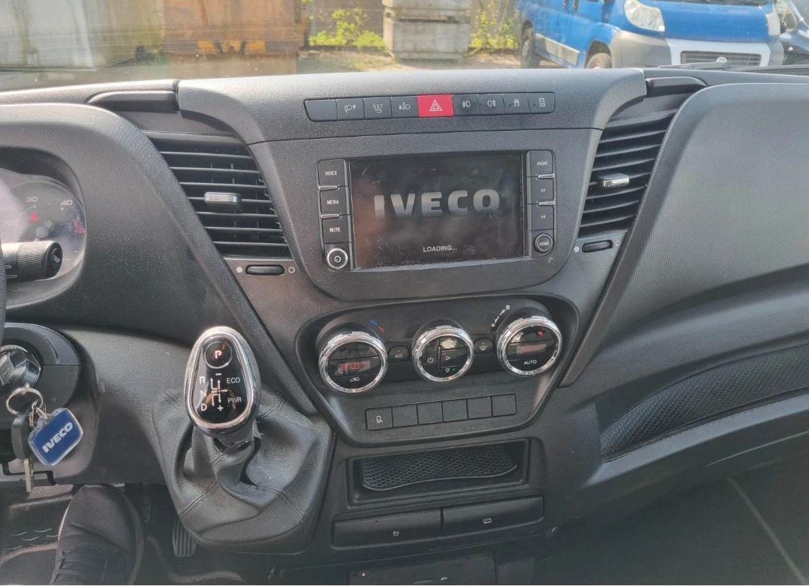 Iveco Daily 35S17* ХЛАДИЛЕН-32* БОРД+ ВРАТИ* HI-MATIC* ТОК - изображение 10