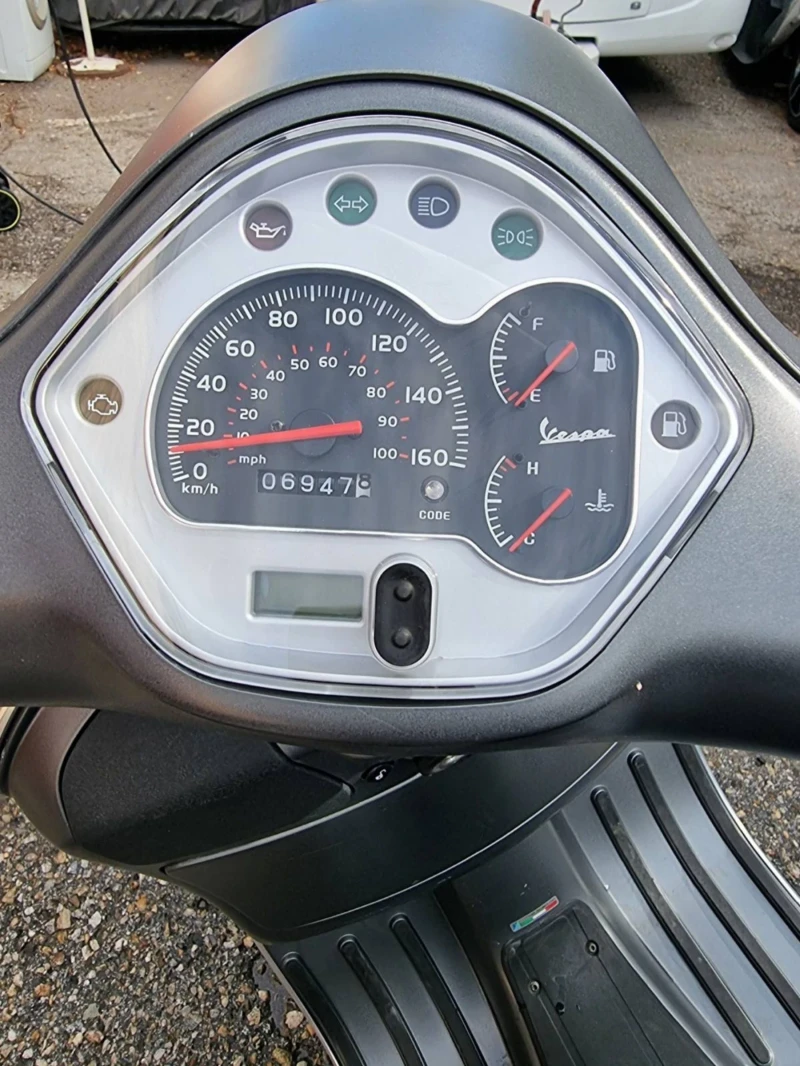 Vespa GTS 300, снимка 7 - Мотоциклети и мототехника - 51579178