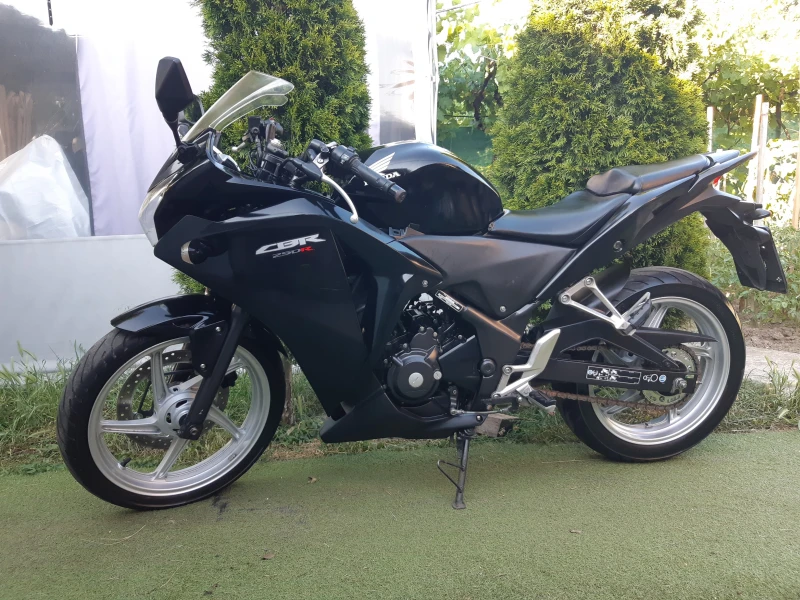 Honda Cbr 250i, снимка 10 - Мотоциклети и мототехника - 52668975