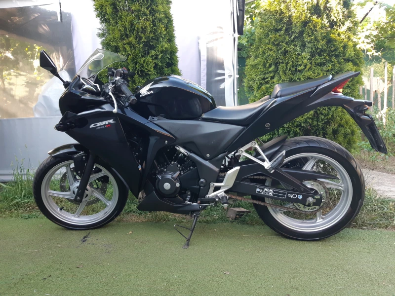Honda Cbr 250i, снимка 11 - Мотоциклети и мототехника - 52668975