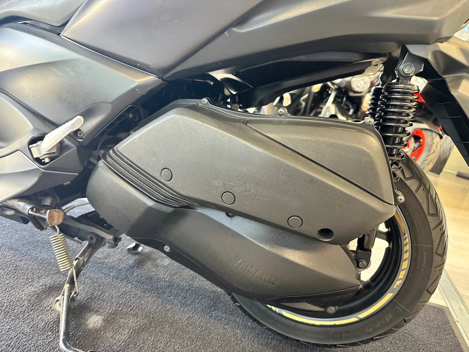 Yamaha X-max 300i ABS/TC/LED 07.2019г., снимка 10 - Мотоциклети и мототехника - 55259693