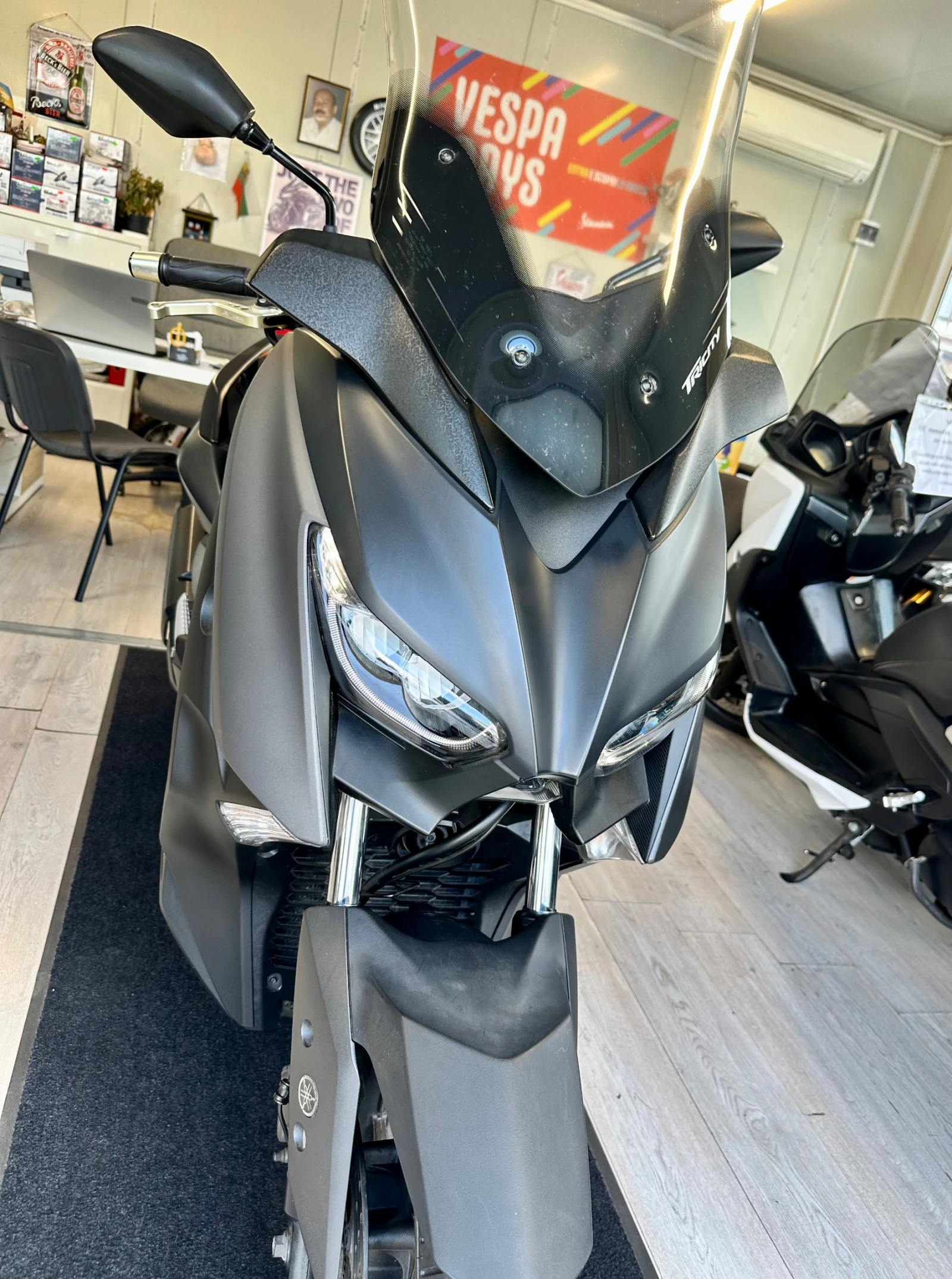 Yamaha X-max 300i ABS/TC/LED 07.2019г.